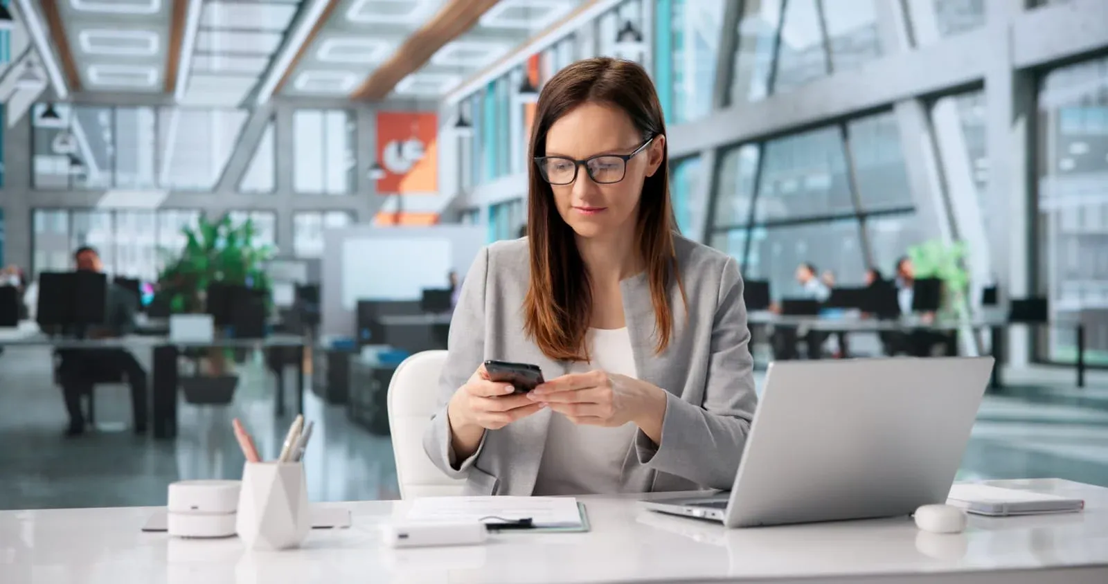 woman searching how to identify a phone number 